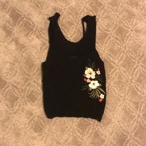 Hollister cropped tee